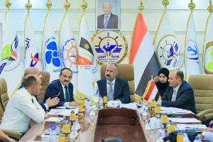 وزير النقل يبحث توحيد إجراءات الاستيراد وتسريع حركة السفن والبضائع عبر الموانئ