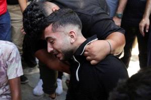 ضربات إسرائيلية على غزة تقتل فلسطينيين أحدهما طفل وتصيب سبعة آخرين