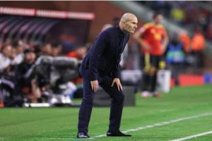 كونيه: زيدان أدهشني بمهاراته في تدريبات فرنسا