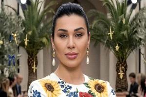 نادين الراسي تستعيد صوت شقيقها جورج بلحظة مؤثرة وتحبس دموعها