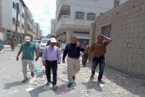 مدير عام المنصورة يتفقد أعمال السفلتة والتسوية في عدد من شوارع المديرية
