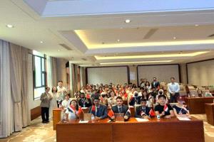 وفد من جامعة عدن يطلع على التجربة الأكاديمية بجامعة الدراسات الدولية في الصين